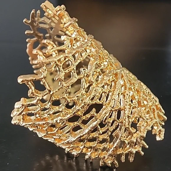 ZARA Coral Cuff Bracelet - Picture 15 of 16